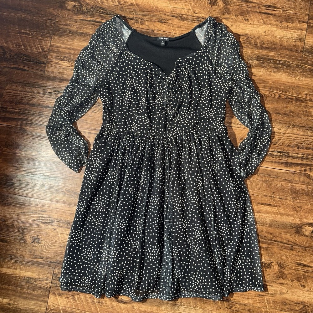 Torrid Polka Dot Mesh Sweetheart Long Sleeves Fit Flare Dress Size 1
